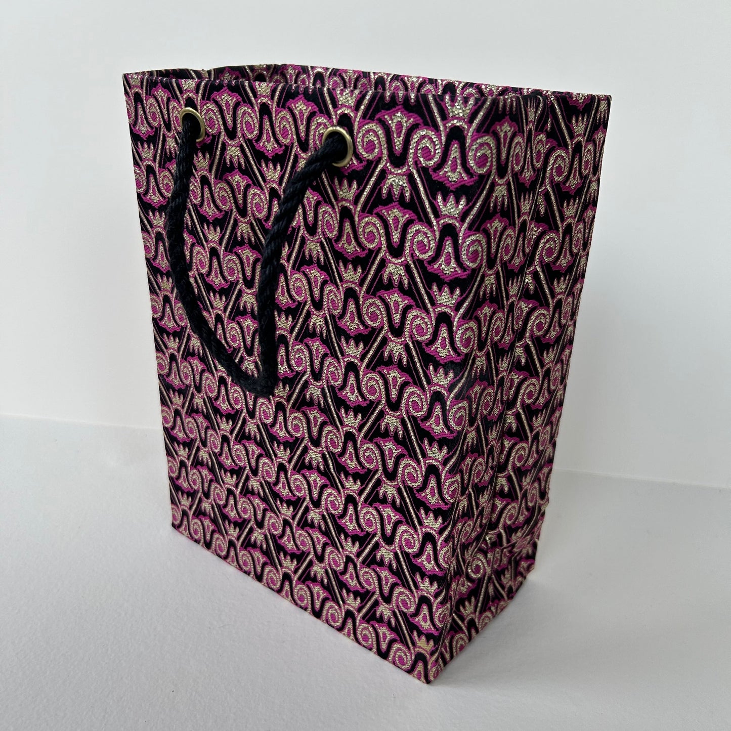Reusable Gift Bag- DaMask