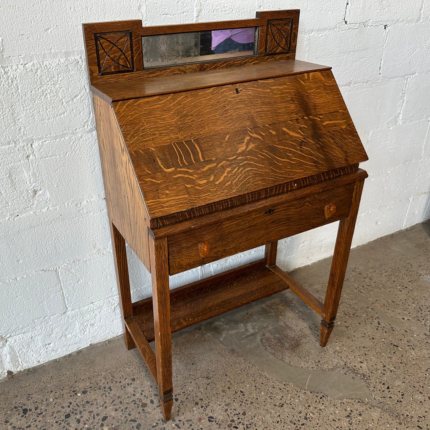 Writing Desk with Mirror
