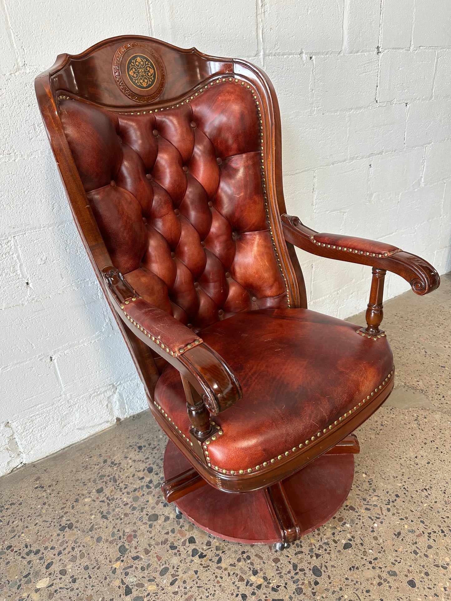 Pulitzer Burgundy Chair