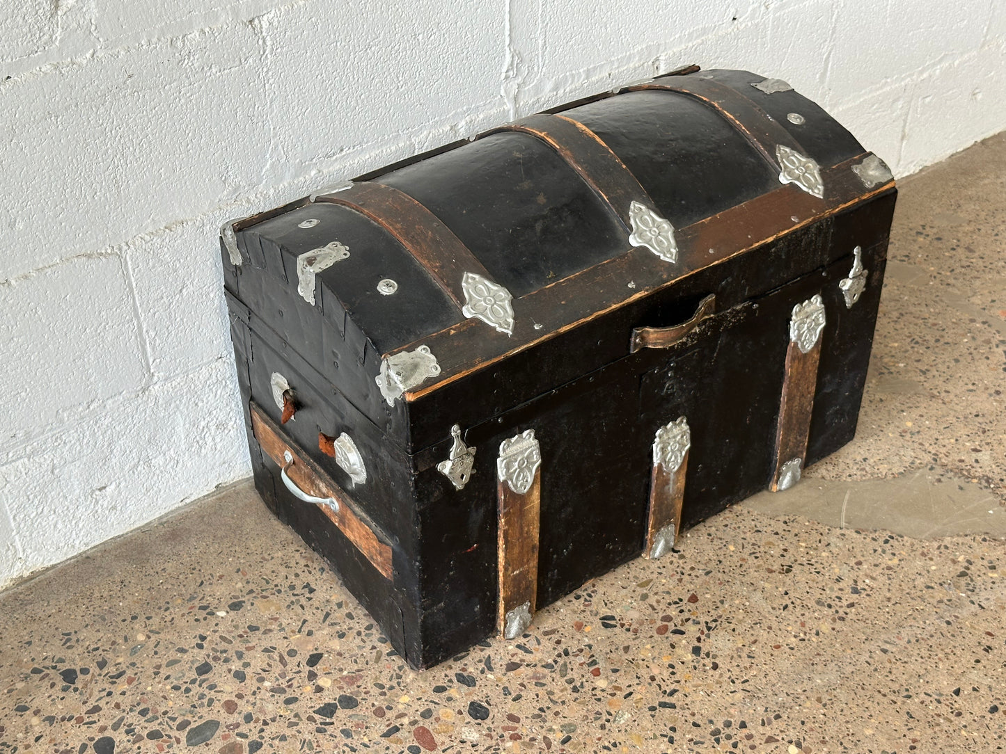 Black Domed Trunk