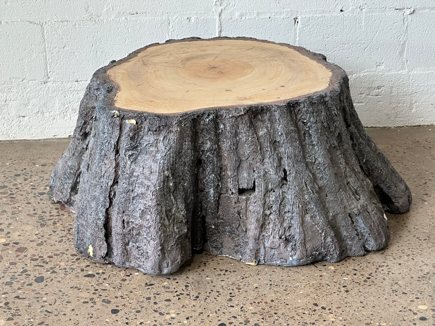 Foam Grey Stump