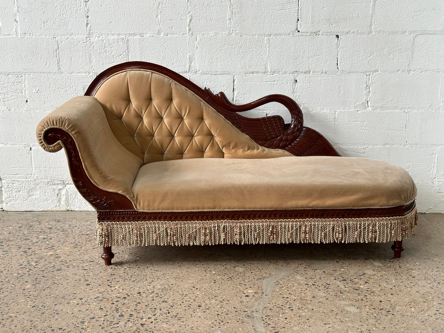 Swan Chaise Lounge