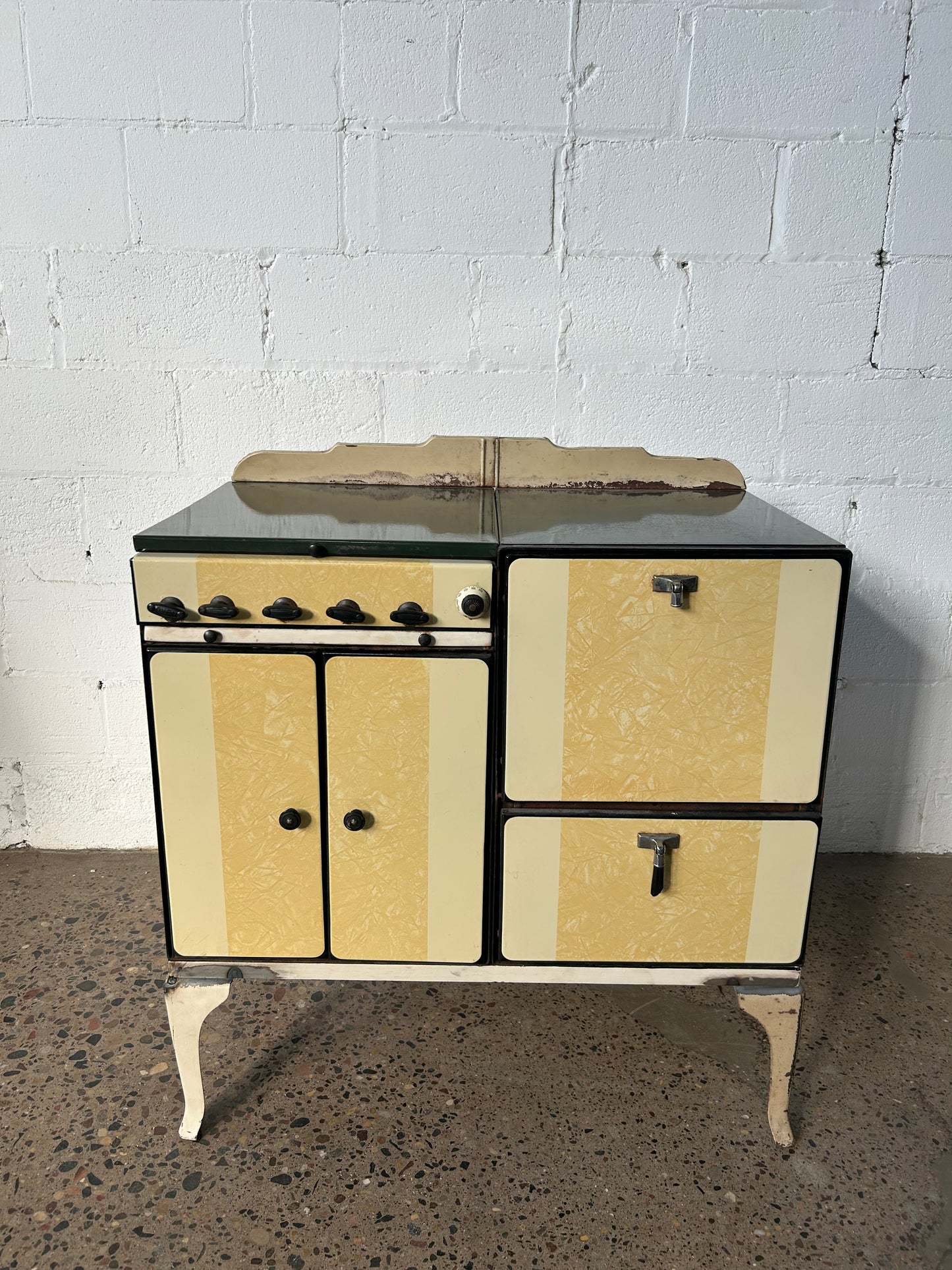 1920s Gas Stove