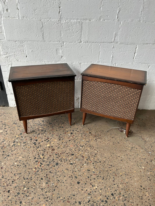 Record Player and Matching Speaker
