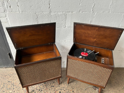 Record Player and Matching Speaker