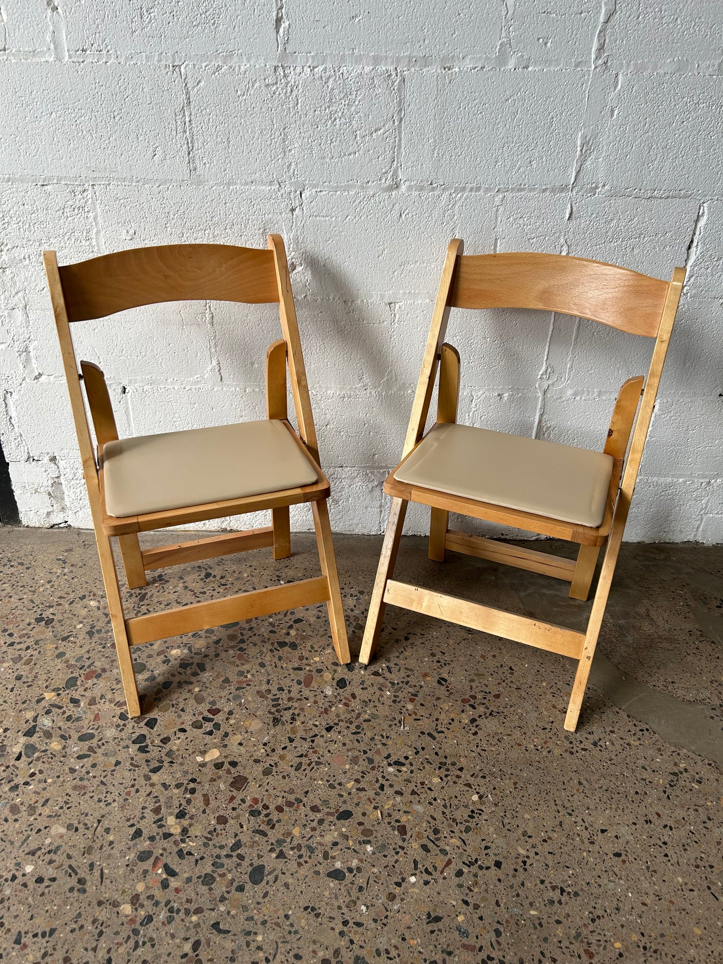 Set of 16 Blonde Folding Chairs