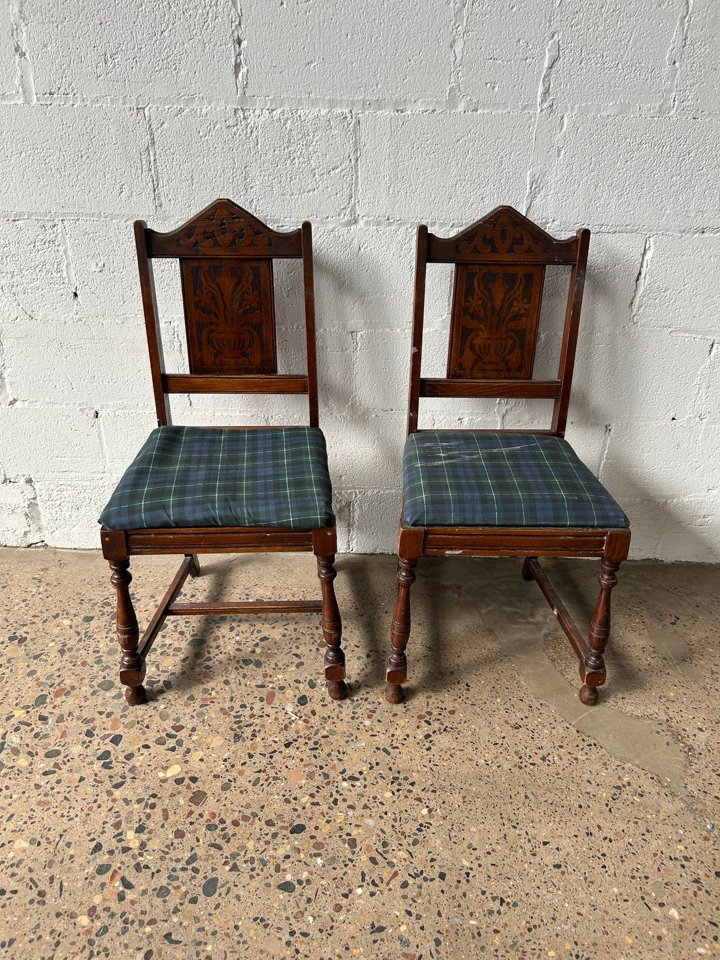 Victorian Carved Back Dining Chair (set of 2)