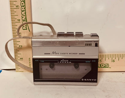 Sanyo Mini Tape Recorder