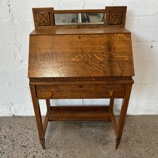 Writing Desk with Mirror